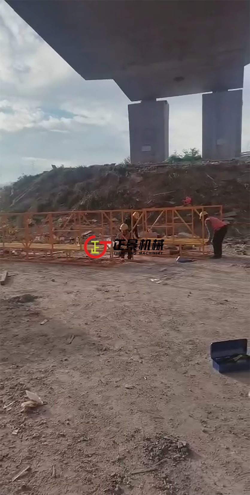 橋梁排水管安裝設(shè)備