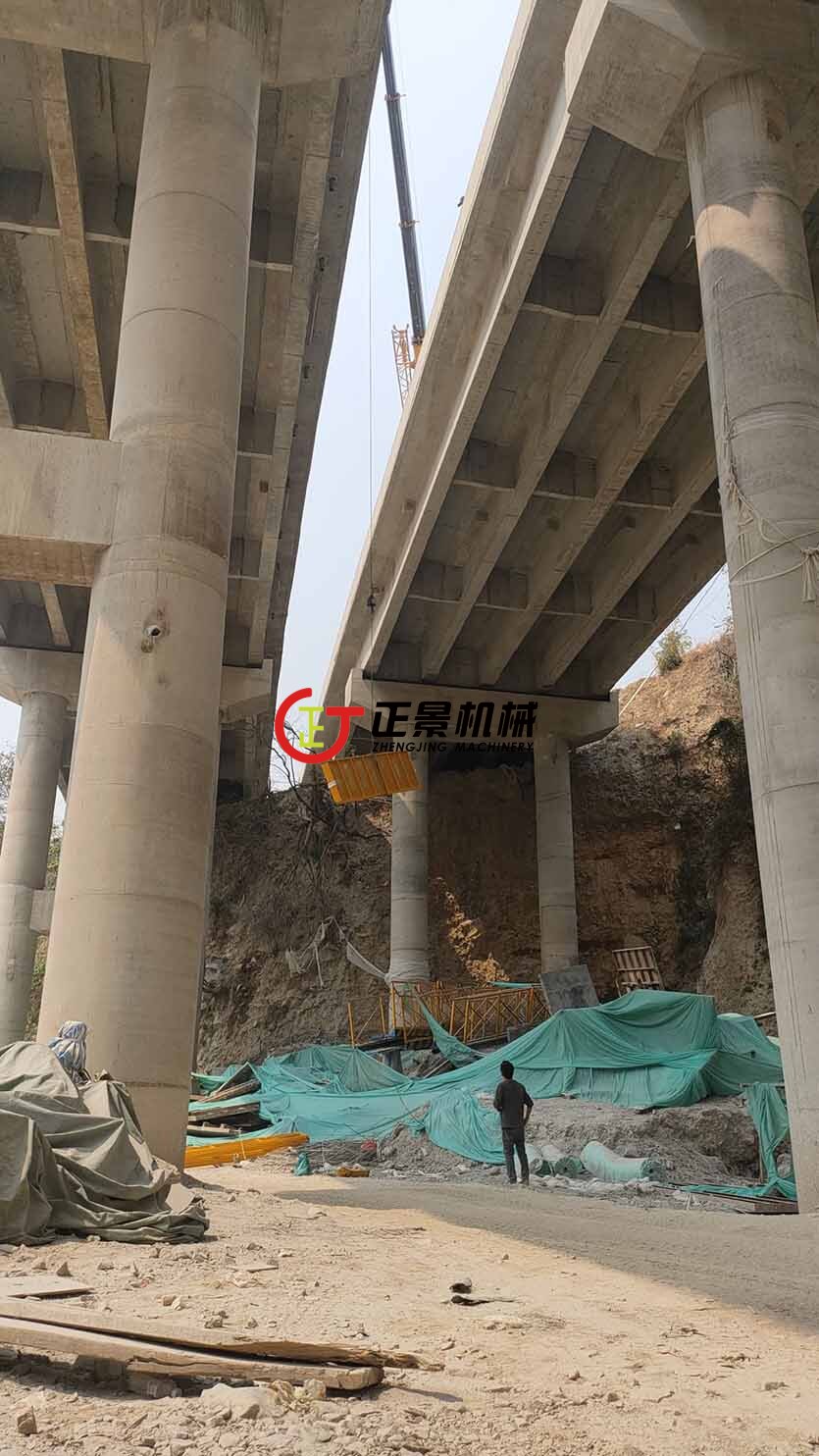 橋梁檢測(cè)車(chē)