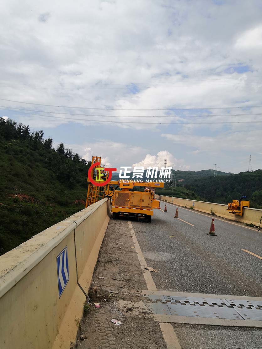 橋梁檢測車