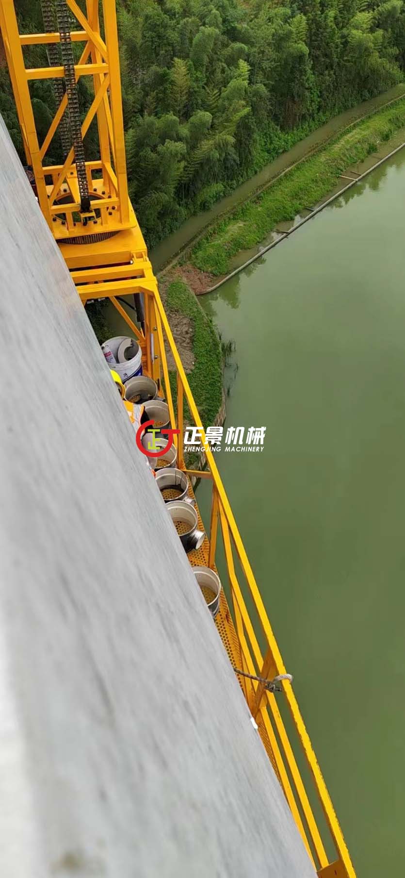 橋梁排水管安裝設(shè)備