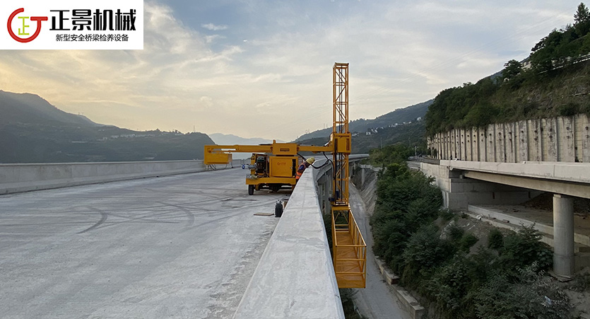 橋梁排水管安裝車
